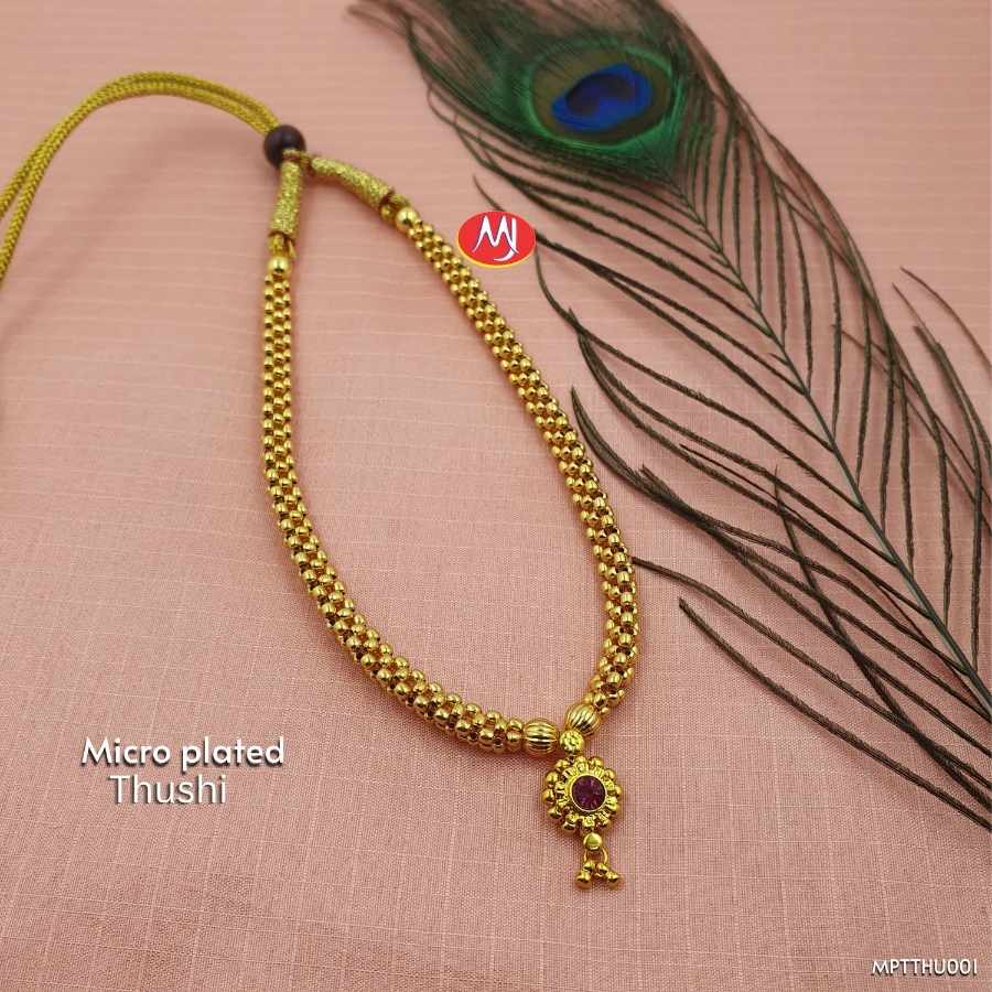 Micro Plated Maharashtrian Thushi Necklace with Traditional Beadwork and Decorative Pendant Design